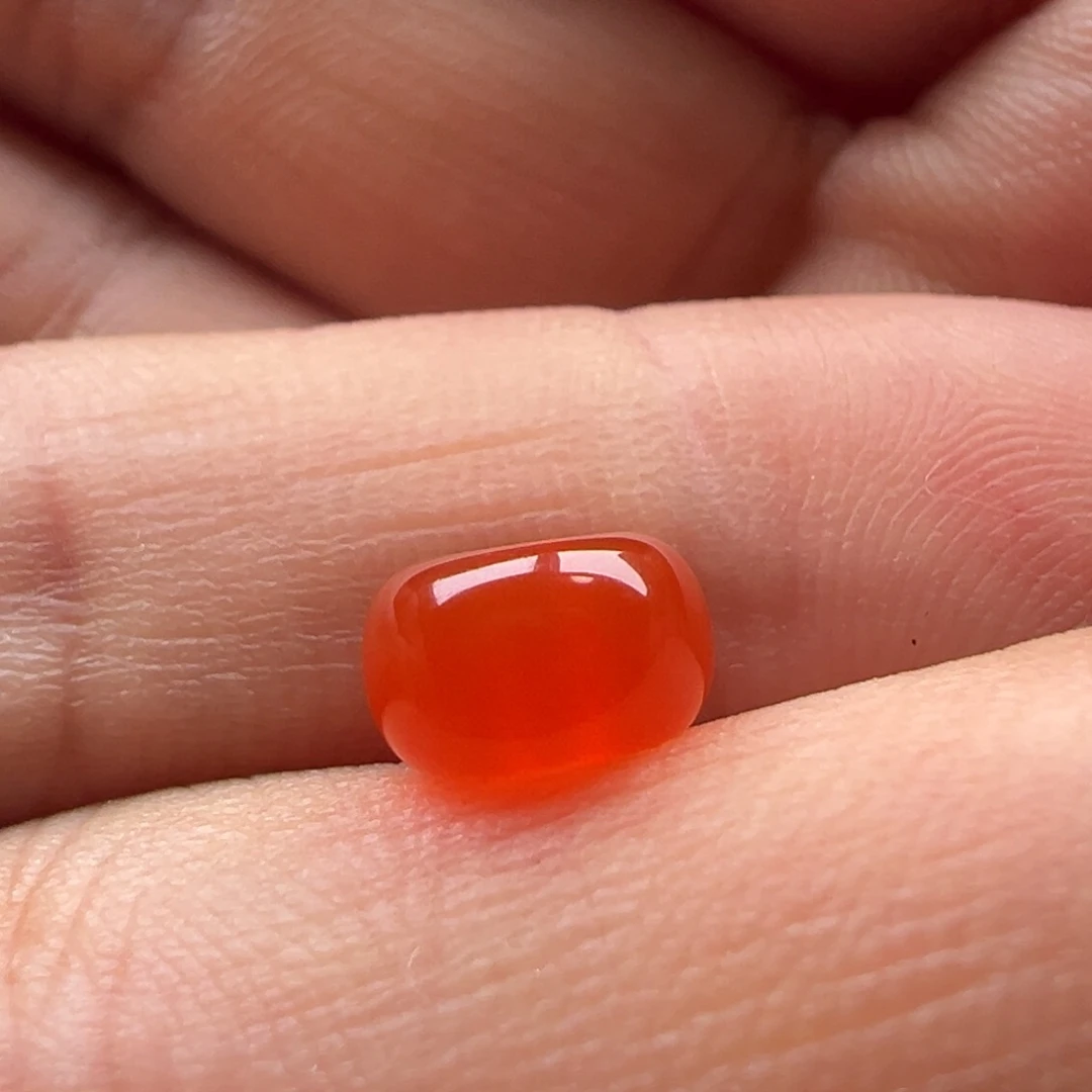 南红玛瑙墩子8未镶嵌見*山