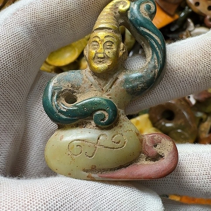 和田玉未镶嵌挂件