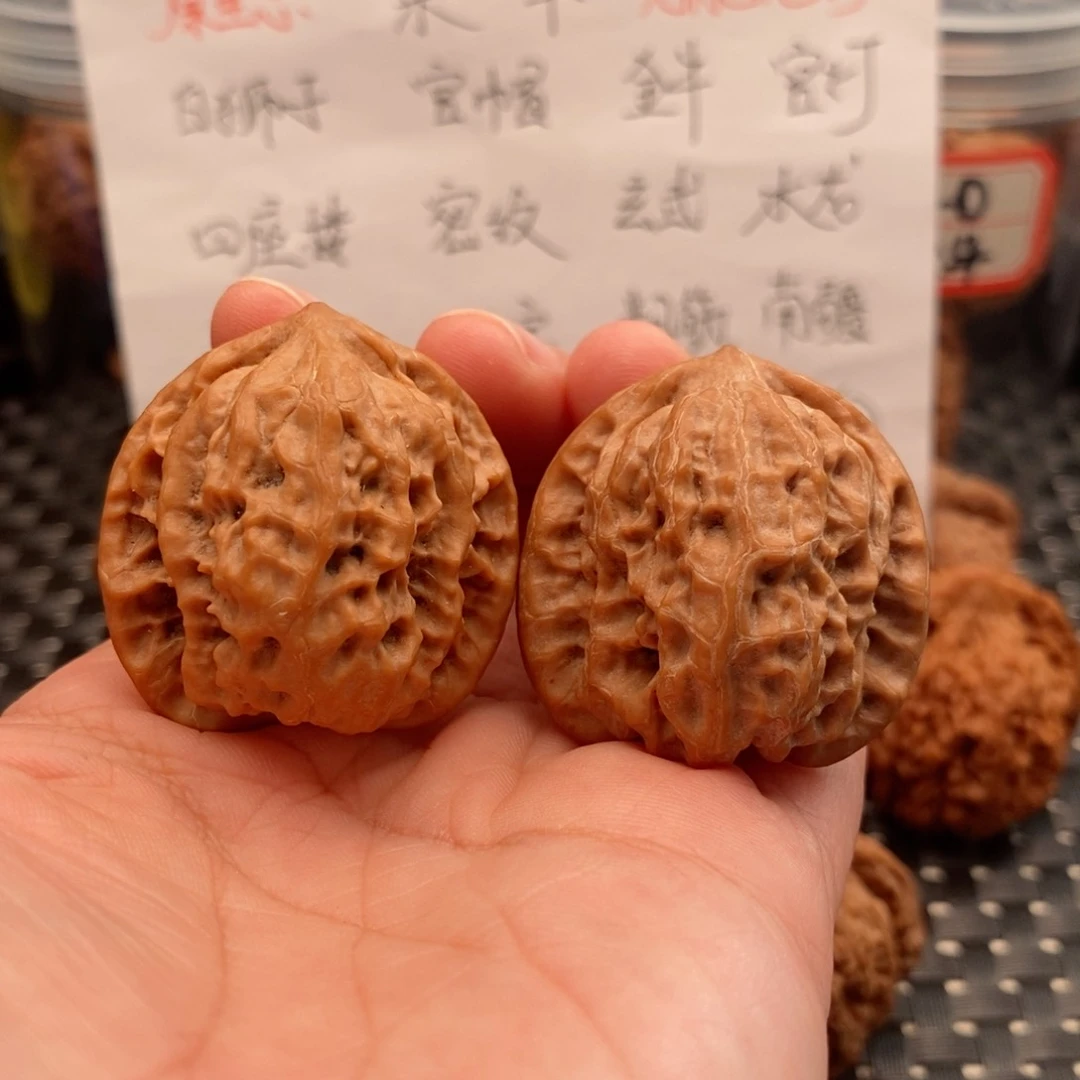 吊坠文玩核桃34野狼