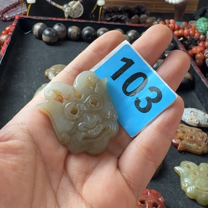 三***米未镶嵌颈饰玛瑙/玉髓