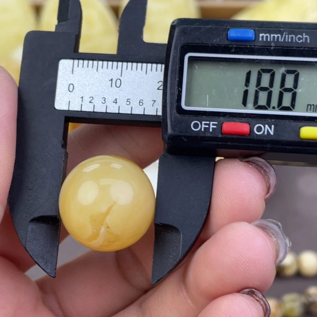 裸石琥珀未镶嵌微瑕80