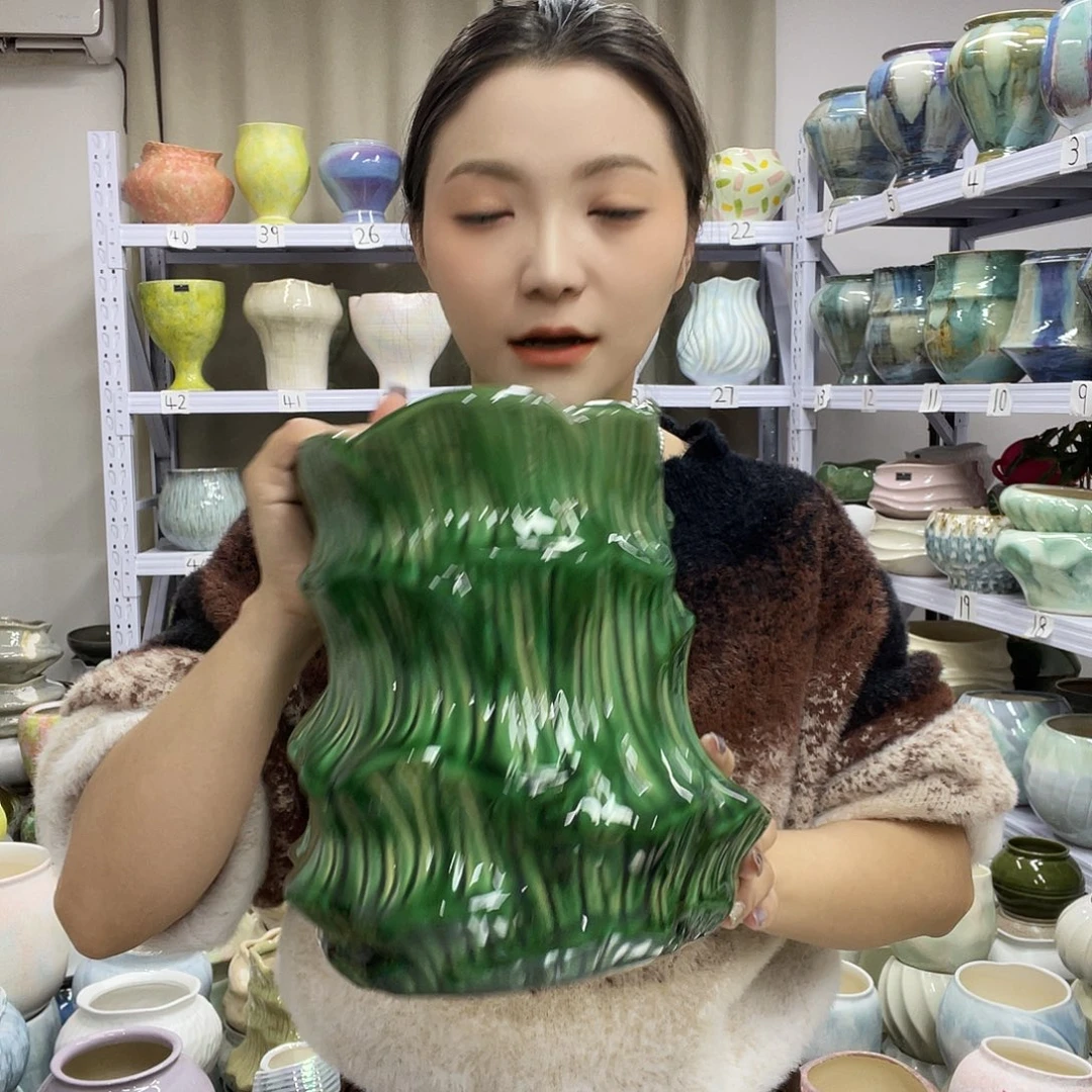 花盆里的小猫咪们都呜呜呜呜