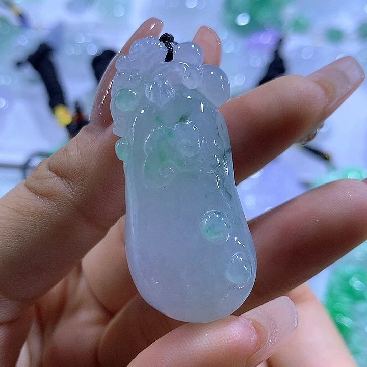 翡翠未镶嵌颈饰天然翡翠A货吊坠