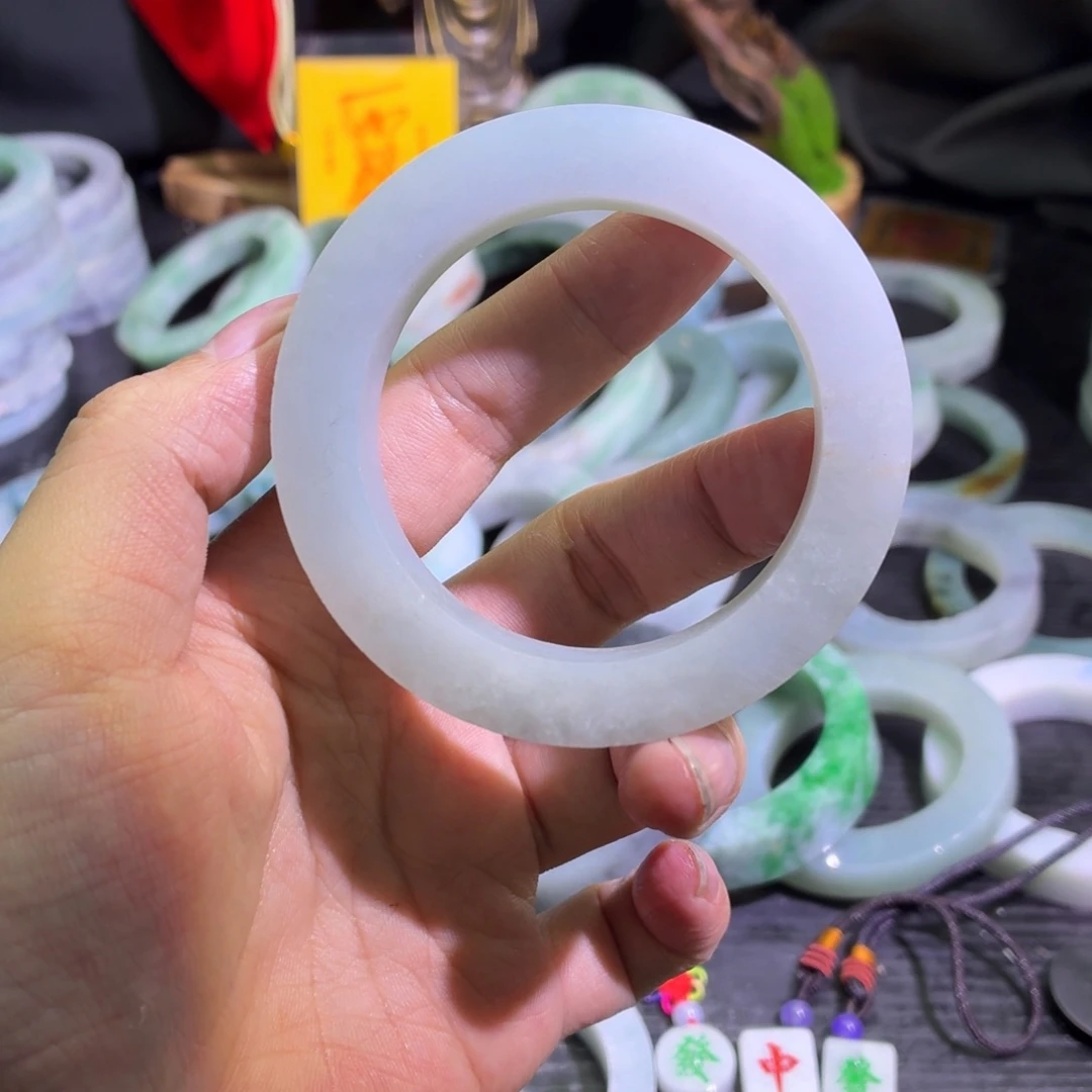 定制翡翠未镶嵌天然翡翠A货毛胚手镯定制