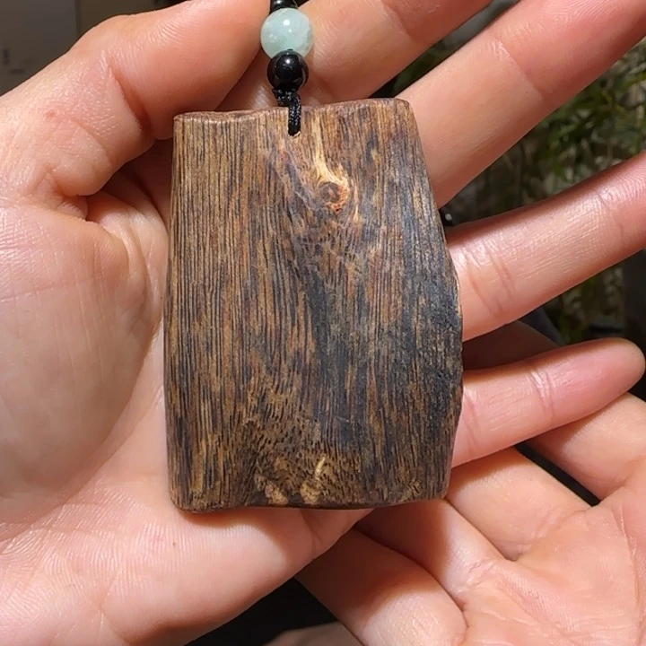 沉香吊坠海南老白棋吊坠14克