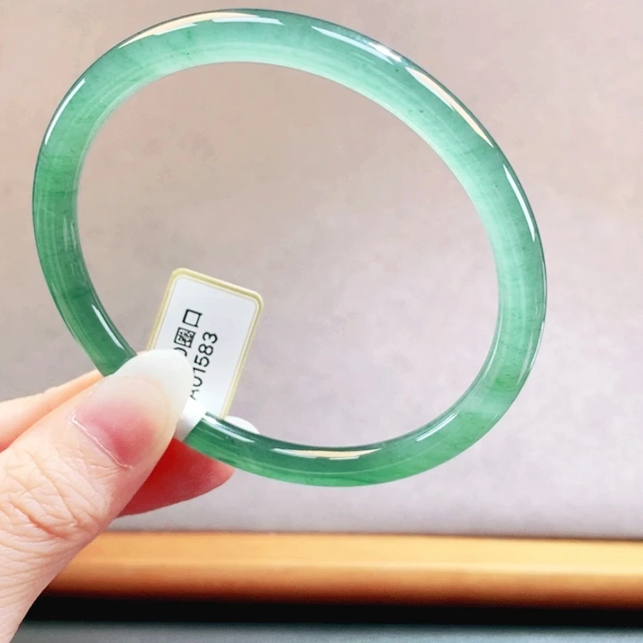 翡翠未镶嵌手镯翡翠手镯55