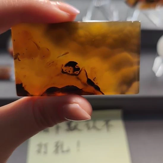玛瑙/玉髓合金颈饰生肖猴