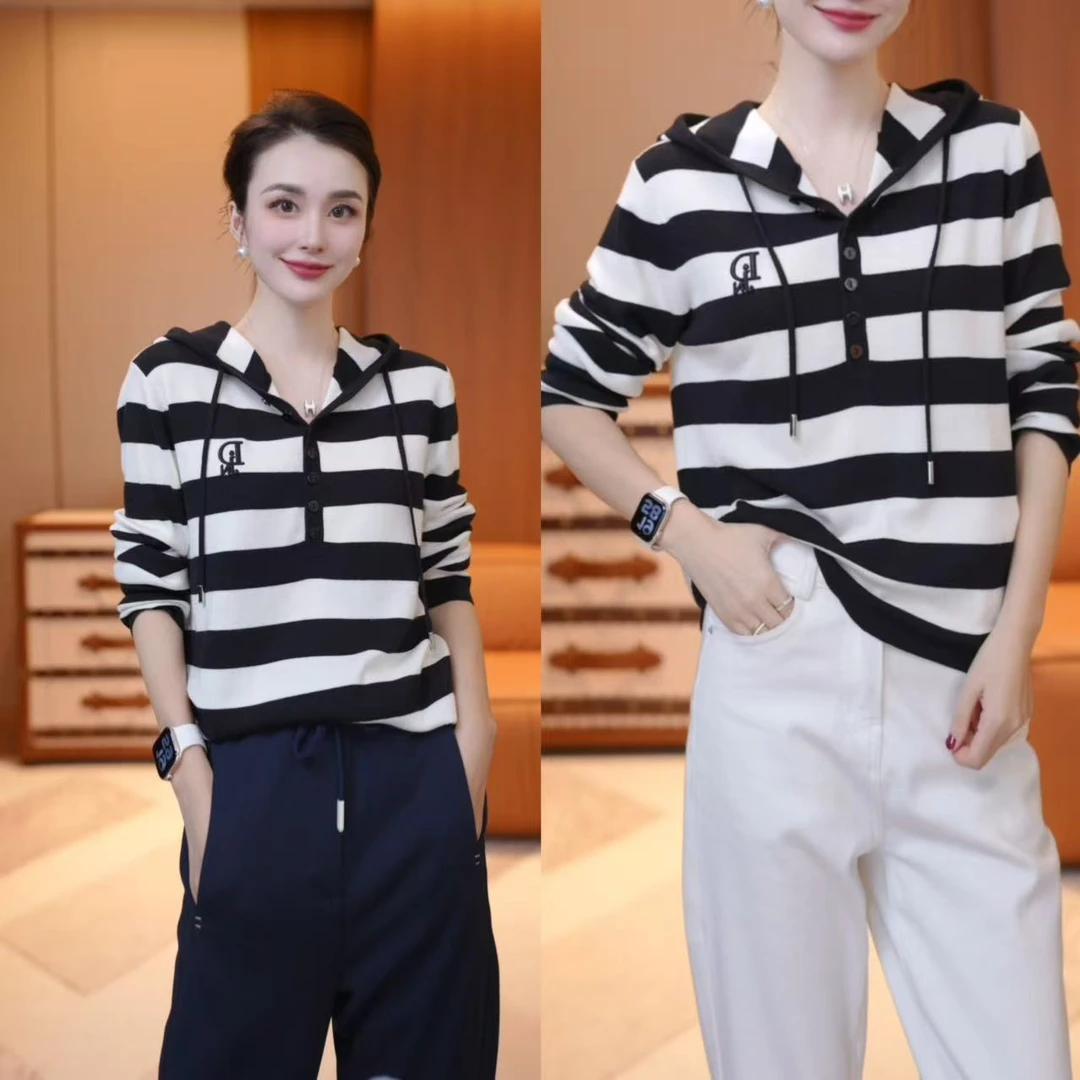 JDND轩羽【黑白歌伦】绵羊毛时尚气质高级显瘦毛针织衫XY254263