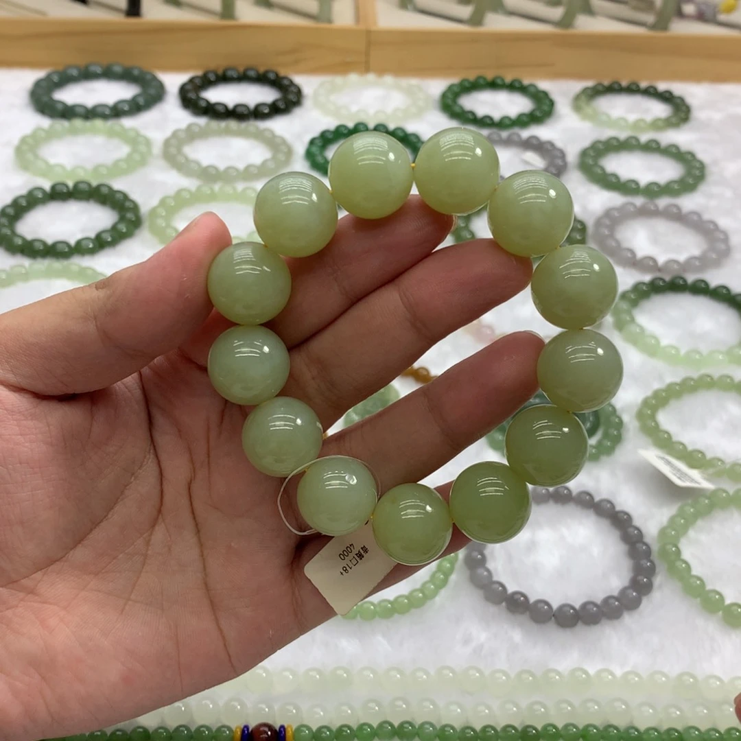 手串未镶嵌和田玉（黄口18）