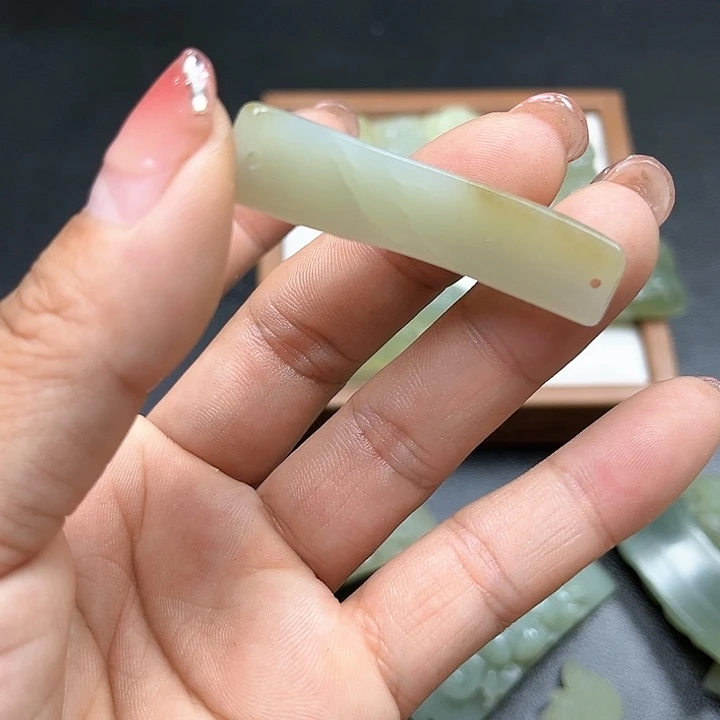 【闪购商品】和田玉未镶嵌颈饰文*辰