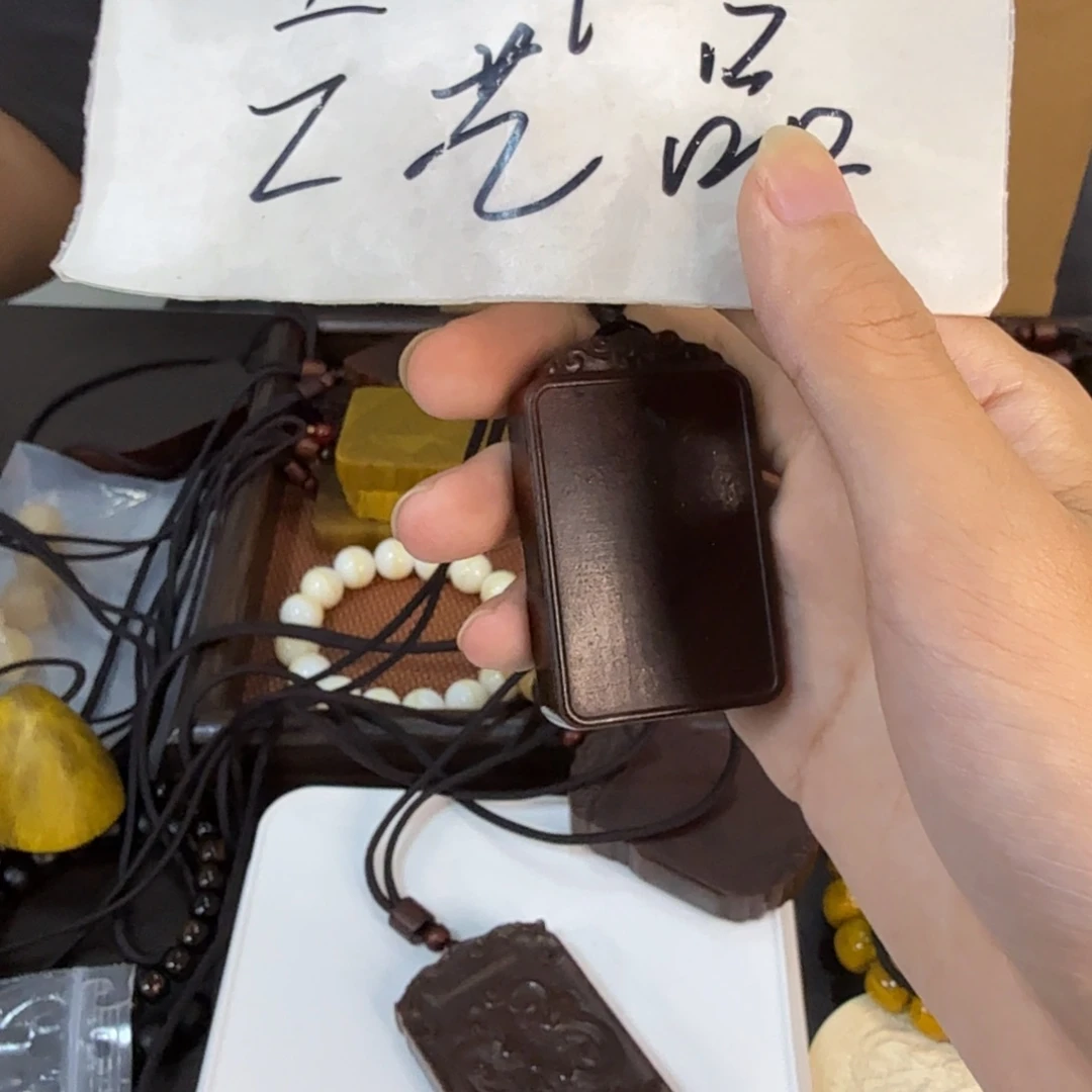塑料创意饰品工艺品