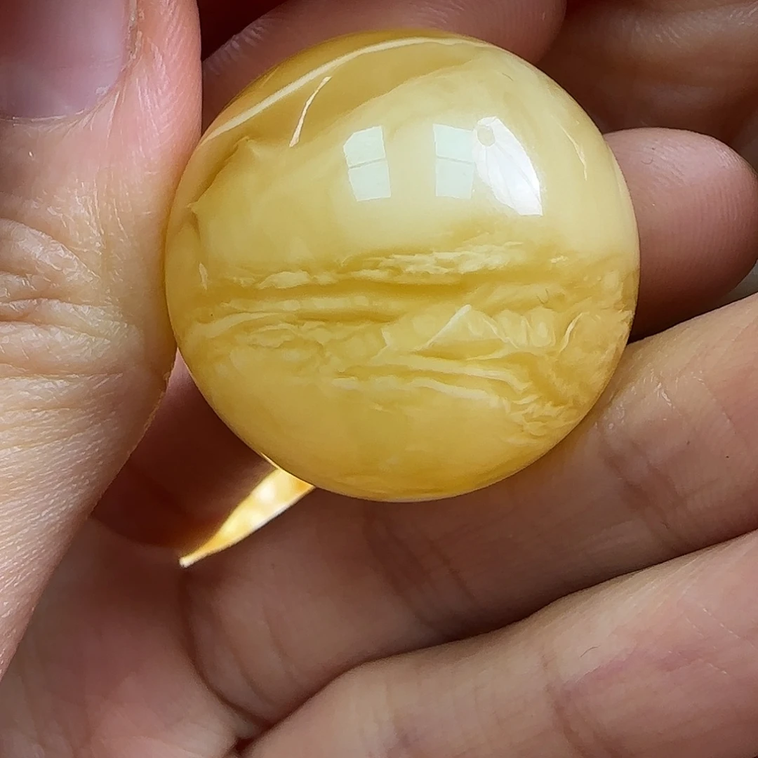 蜜蜡未镶嵌珠宝奇石12.45克，28加