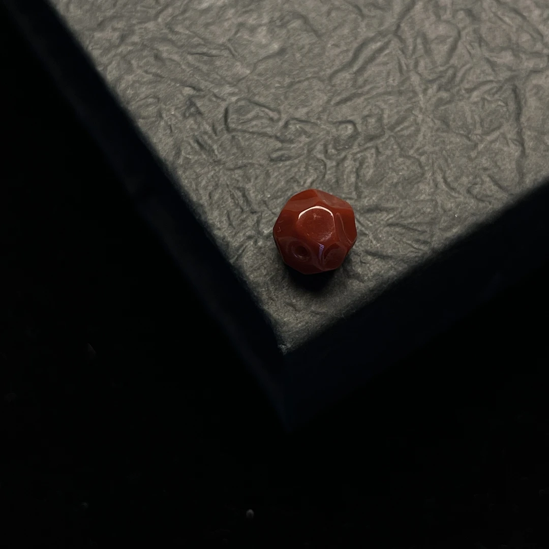 牛血色南红无相珠 9x8mm 全品无暇 艳丽提色
