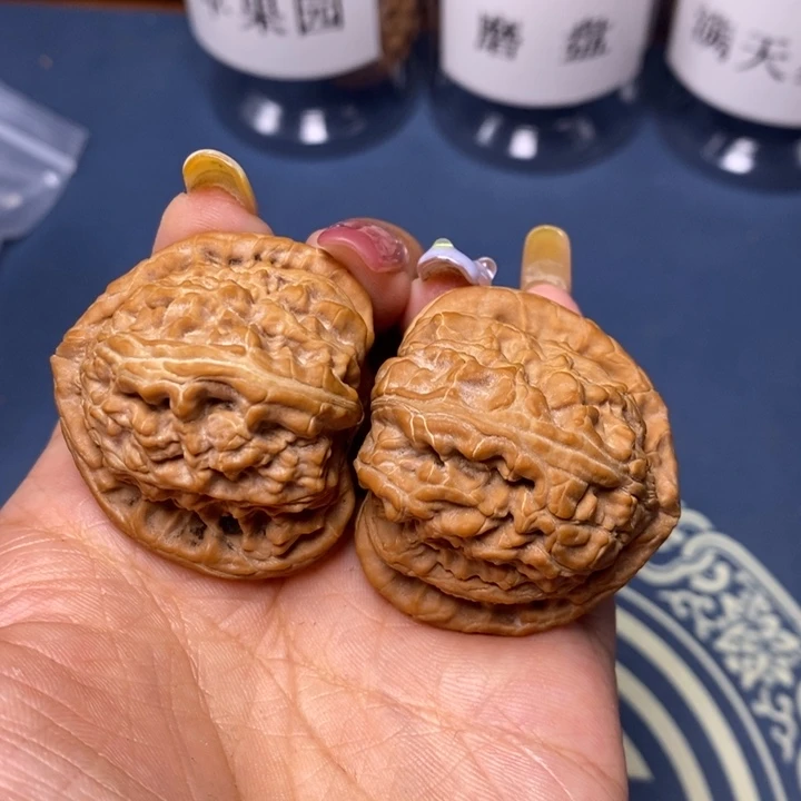 文玩核桃把件?**?40角白