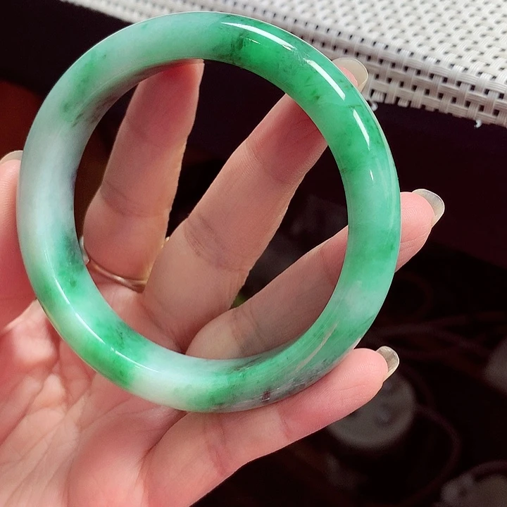 翡翠未镶嵌手镯翡翠