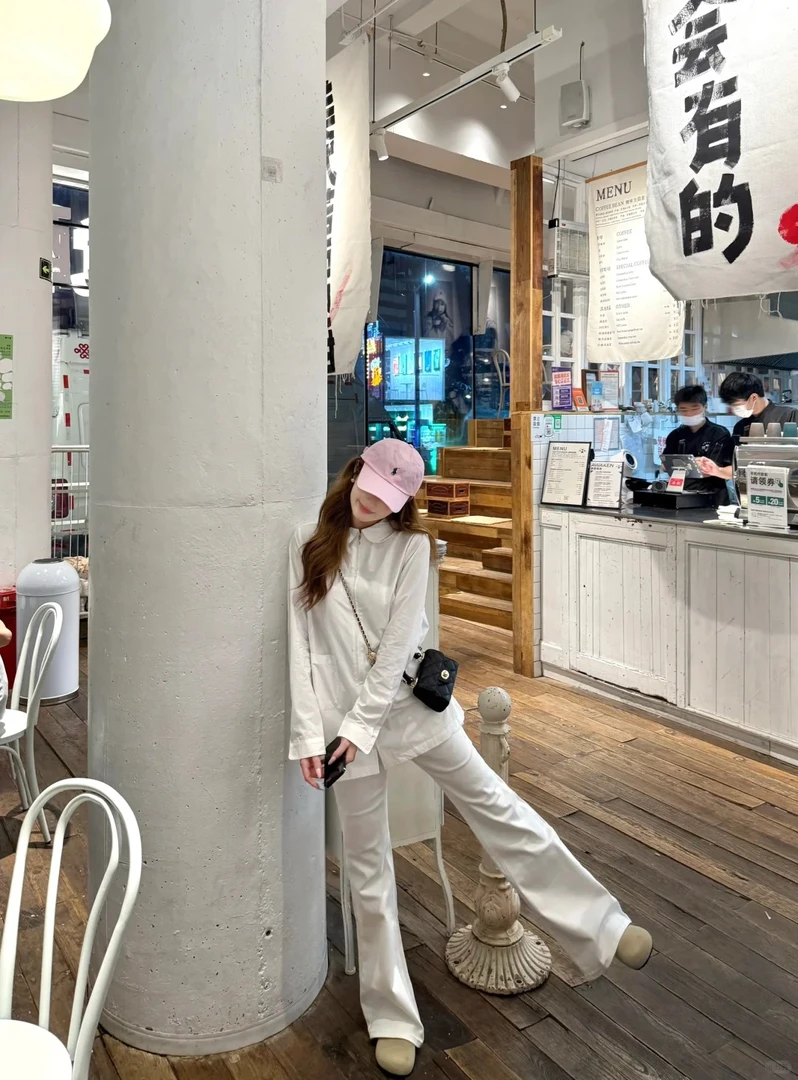 2025早秋新款时尚套装气质显瘦洋气休闲百搭性感辣妹白色套装外穿