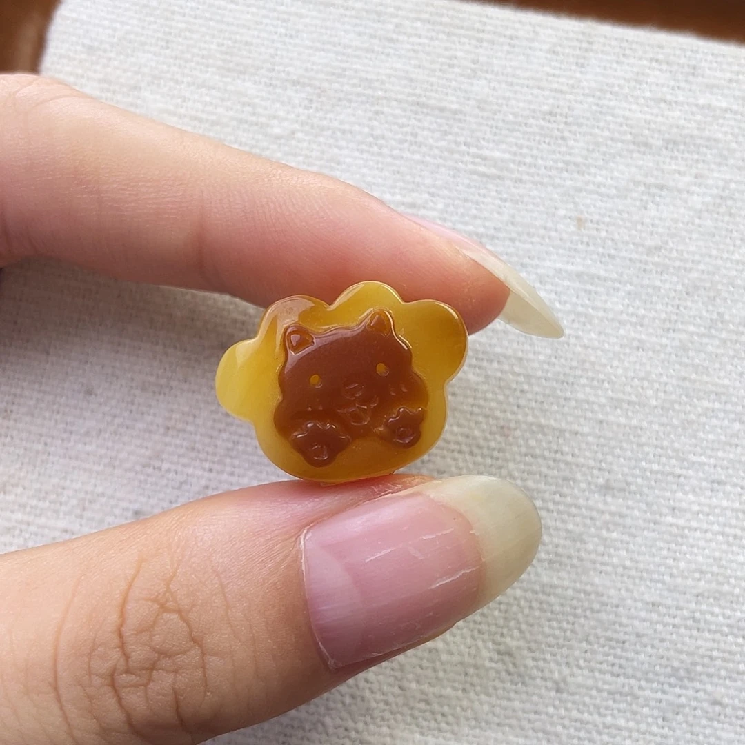 裸石琥珀未镶嵌爪子