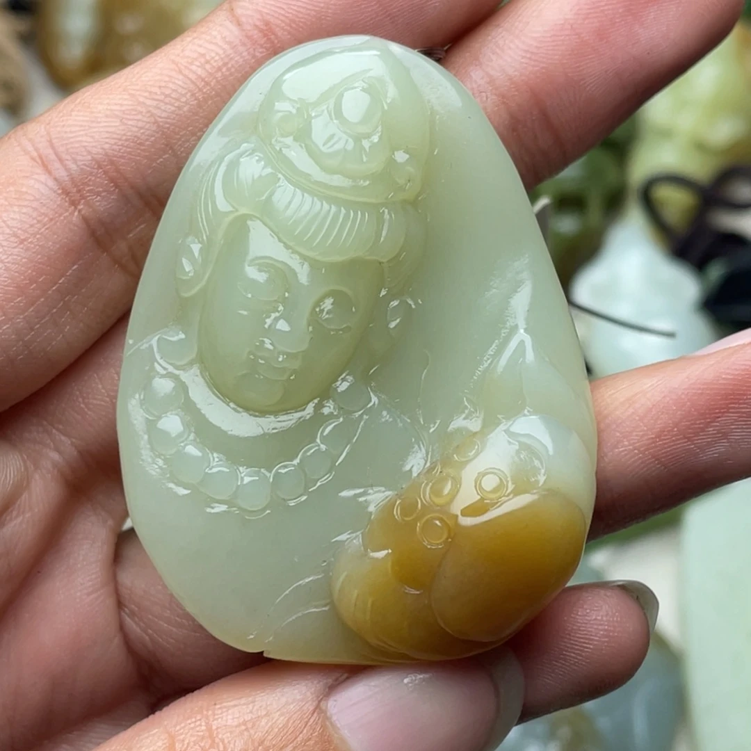 ****️和田玉未镶嵌颈饰
