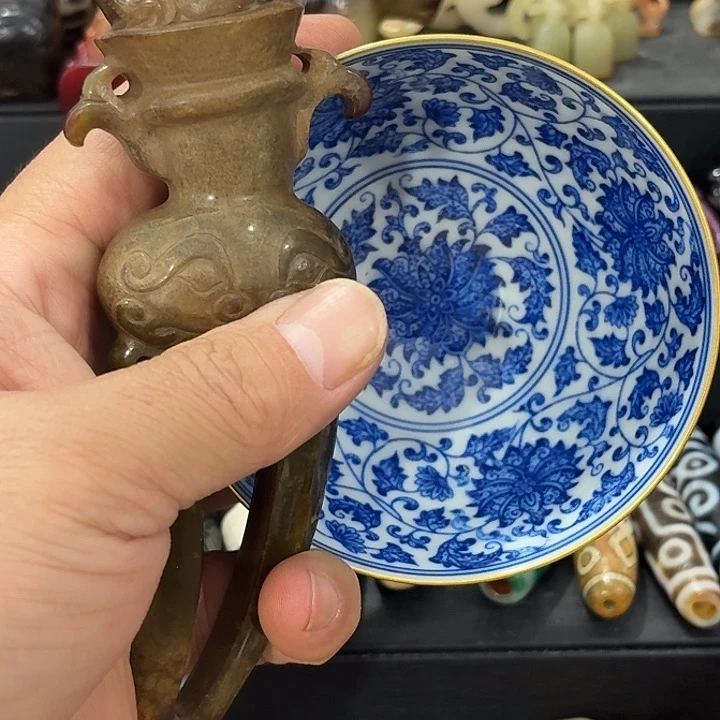 瓷片新*地瓷自顾自的一个