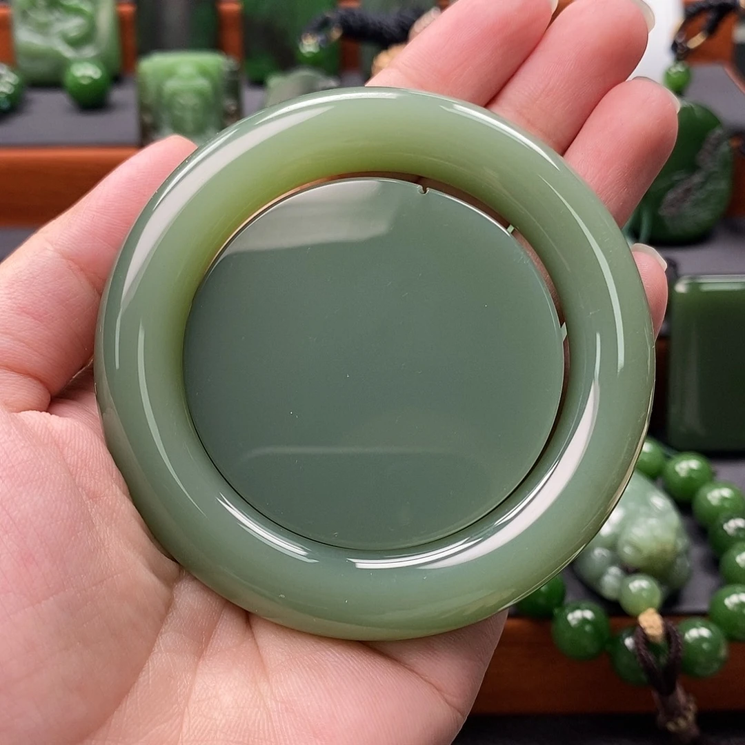 和田玉（碧玉）未镶嵌颈饰粉青无事牌手镯