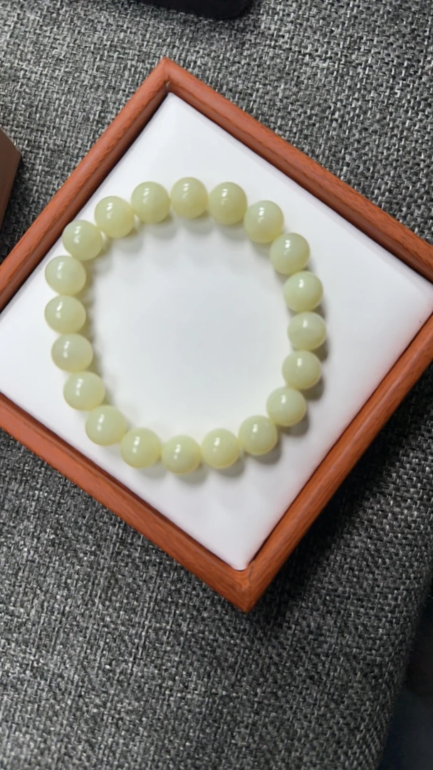 天然和田玉渐变女款手链