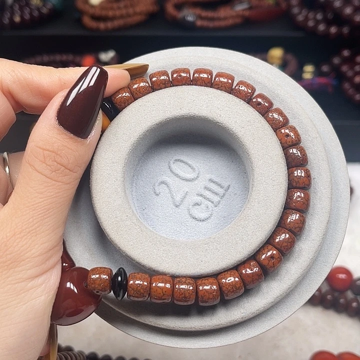 G***哥吊坠金刚菩提星月