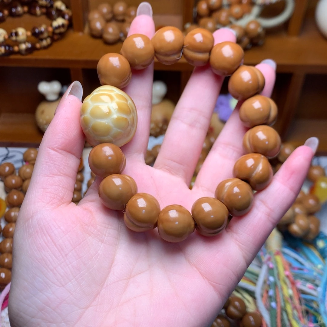 吊坠猴头核桃新款屁桃手串富甲