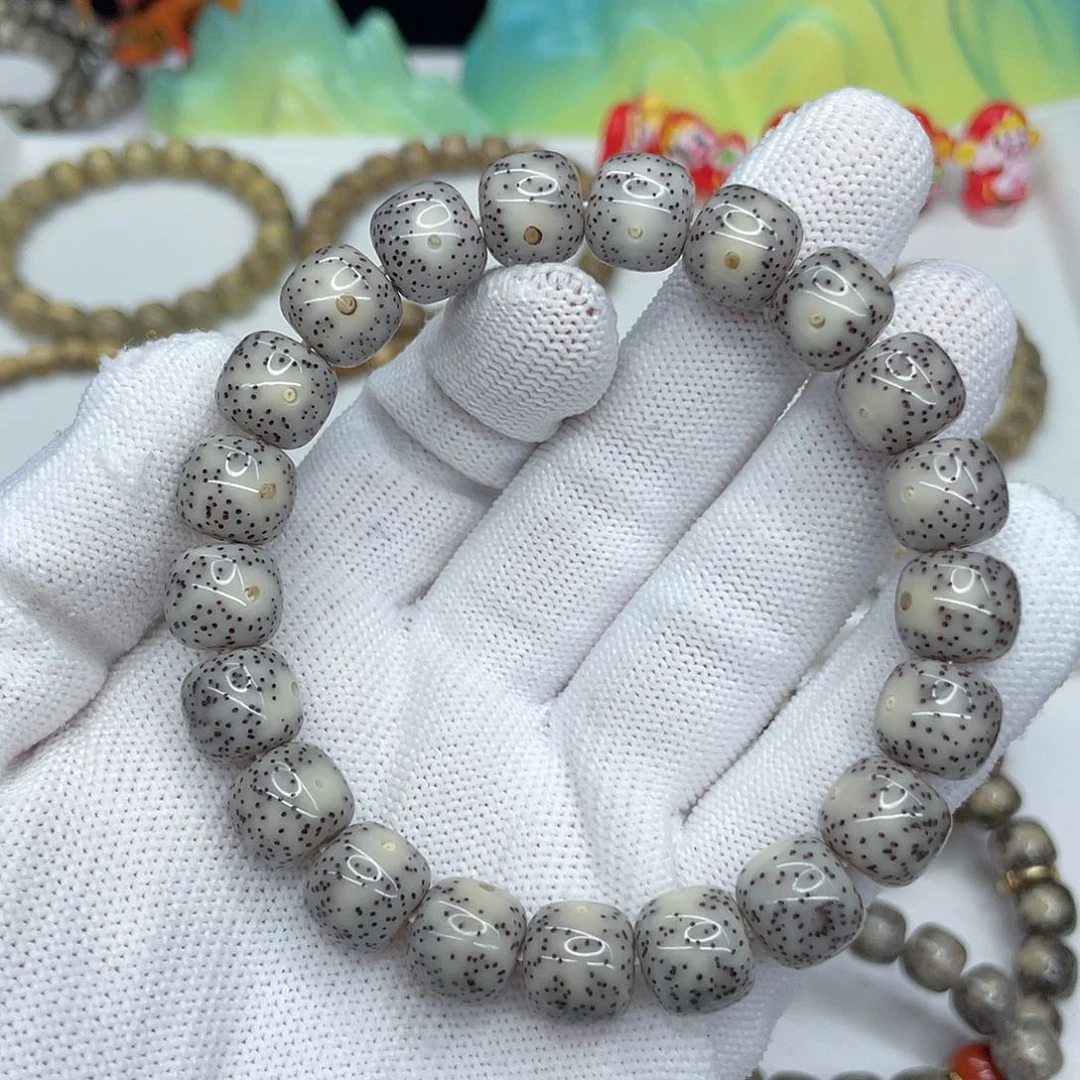 星月菩提手串君*49。11/10深灰黄金瞳