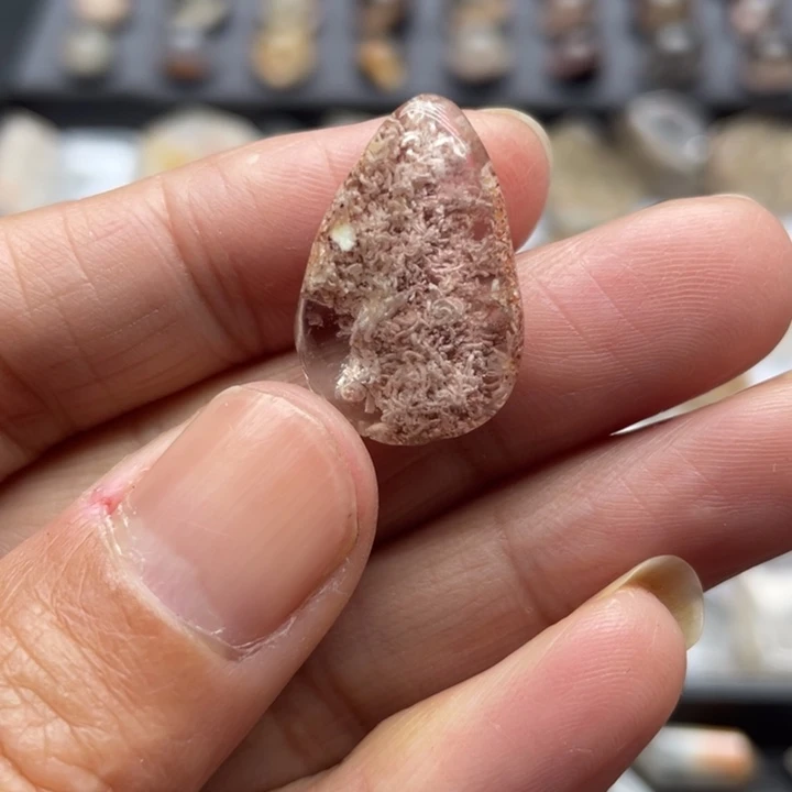 纯天然粉色幽灵碧玺（处理）