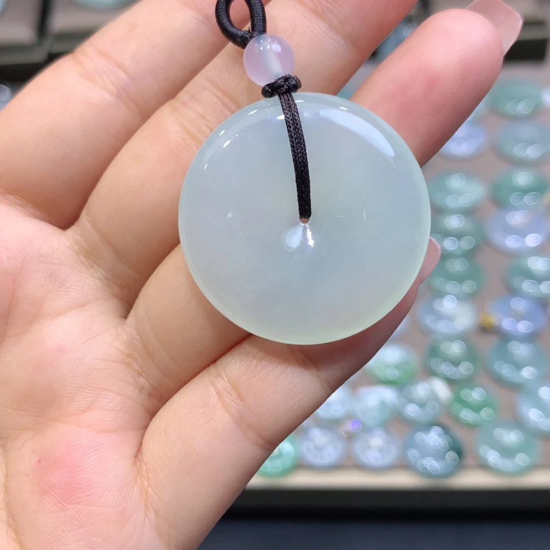 翡翠未镶嵌颈饰平安扣 31.1*6.1