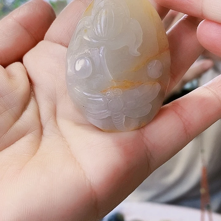 和田玉未镶嵌车挂