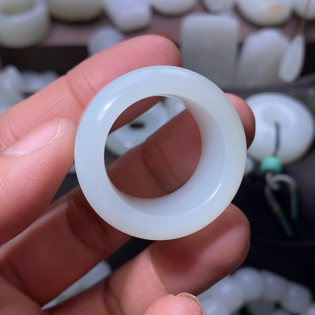 和田玉戒指未镶嵌