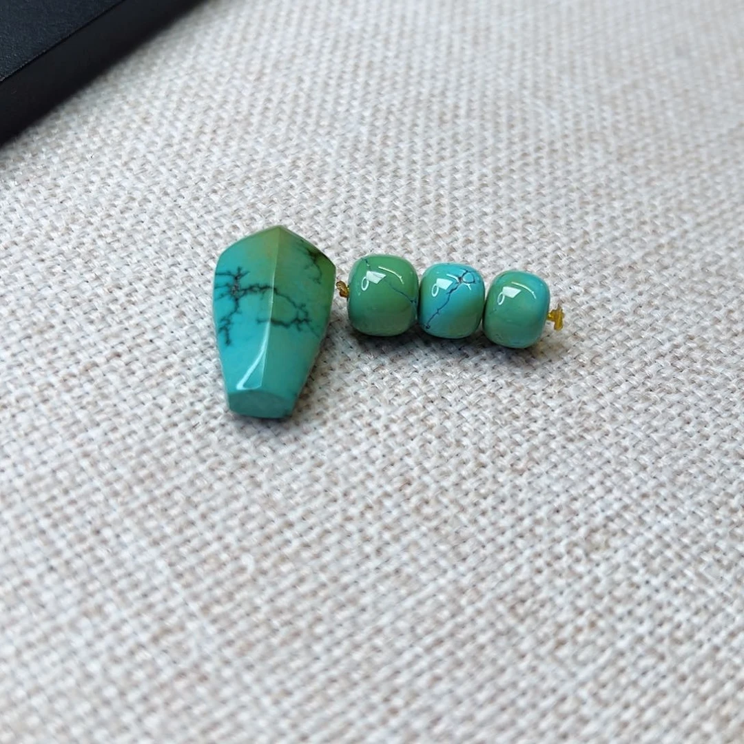 绿松石珠宝奇石未镶嵌