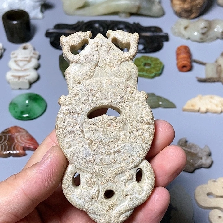 和田玉未镶嵌颈饰64