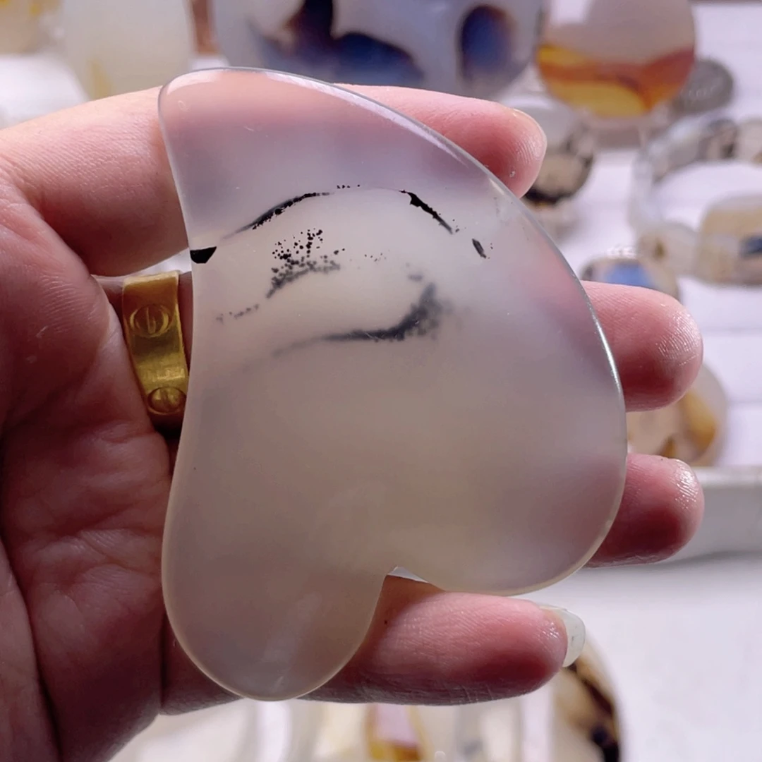 玛瑙/玉髓未镶嵌珠宝奇石