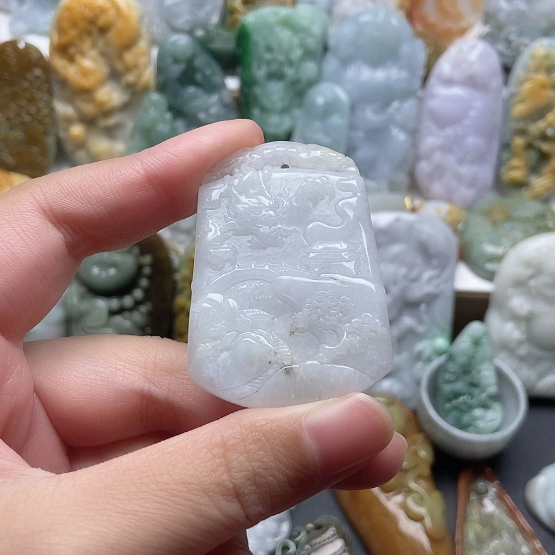 翡翠未镶嵌颈饰翡翠