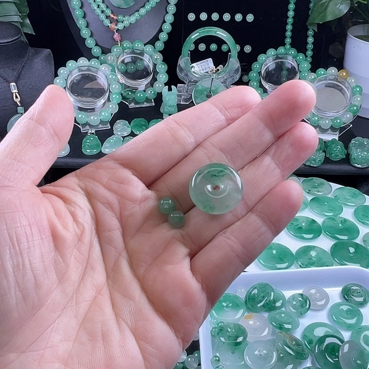 果****石英质玉未镶嵌吊坠(不含链)