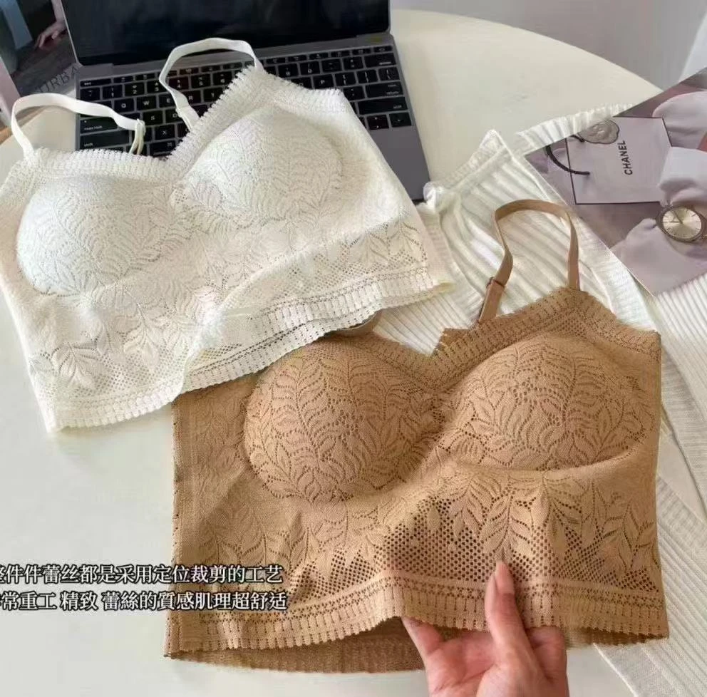 Nalian/拿恋豆子优选蕾丝性感聚拢V领美背自带胸垫背心吊带DZ900