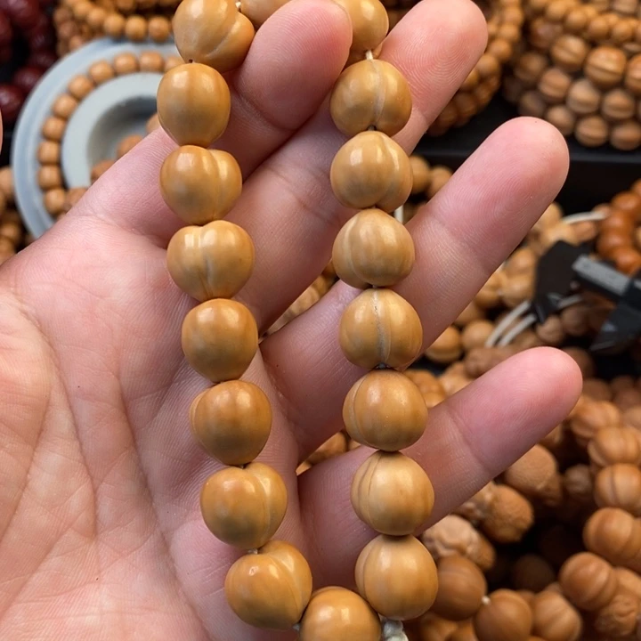 墨***香微瑕泛油二等手持屁桃