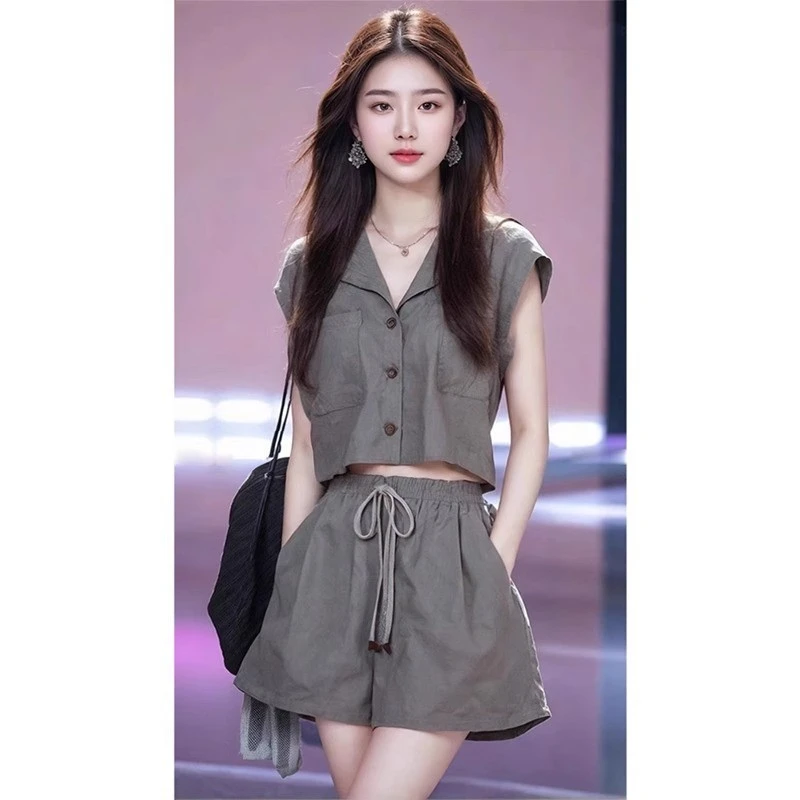 夏装搭配一整套爆款减龄轻熟网红炸街亚麻上衣短裤两件套装女