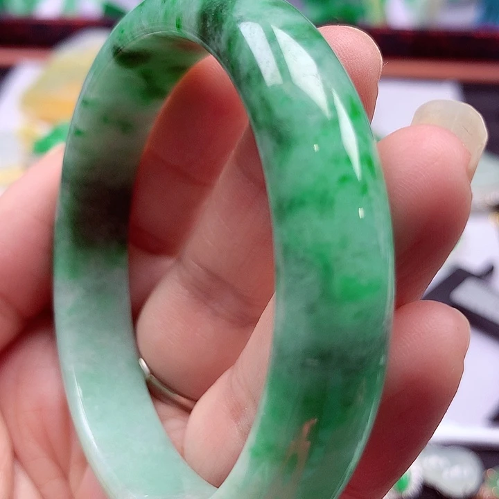 未镶嵌手镯翡翠翡翠