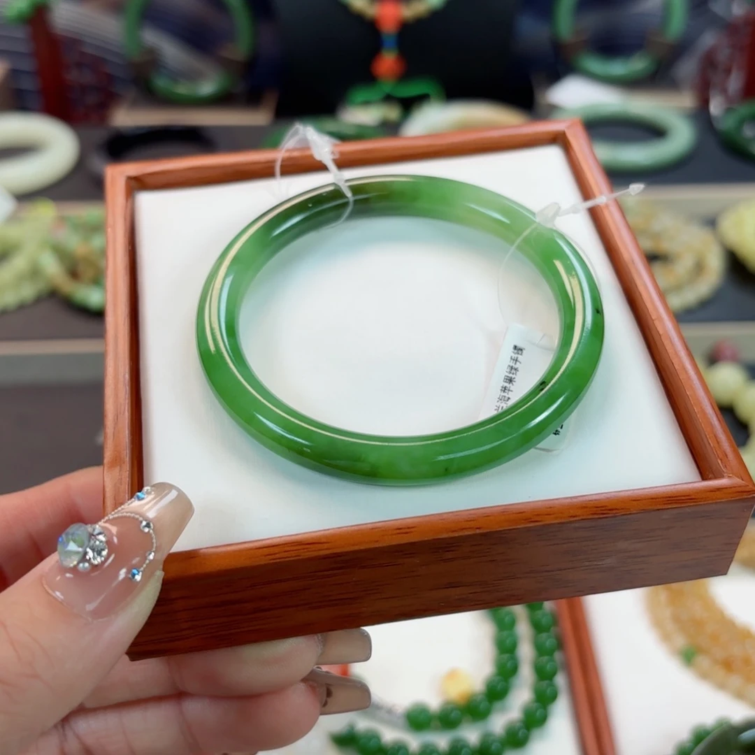 和田玉手镯56.8未镶嵌漫**端