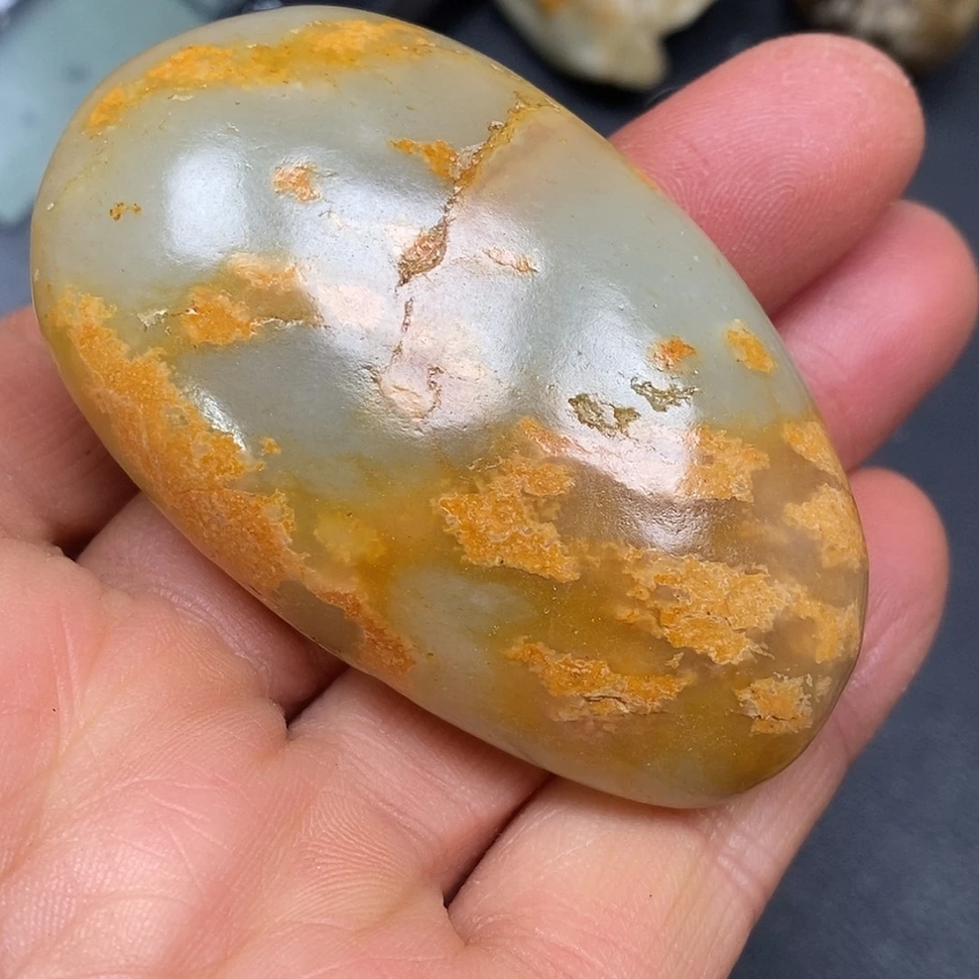 和田玉未镶嵌珠宝奇石