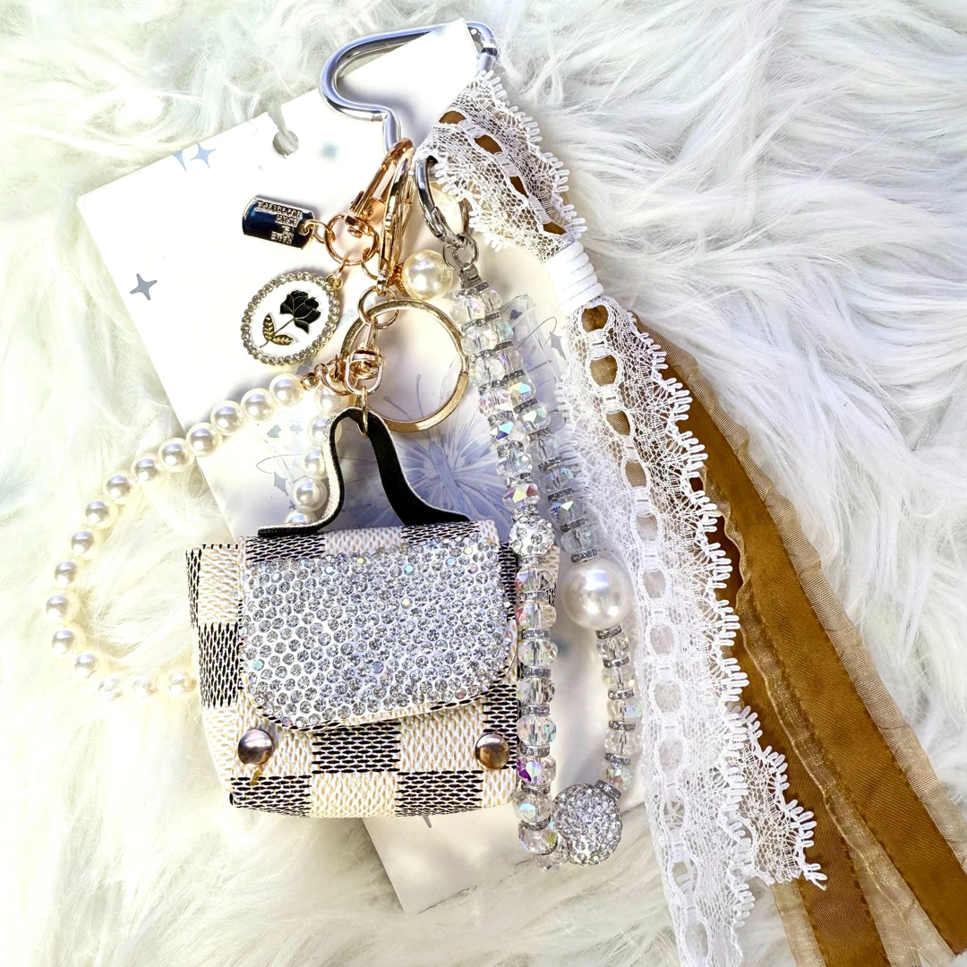 057轻奢风镶钻迷你包包挂件手工个性多色可选超闪配饰