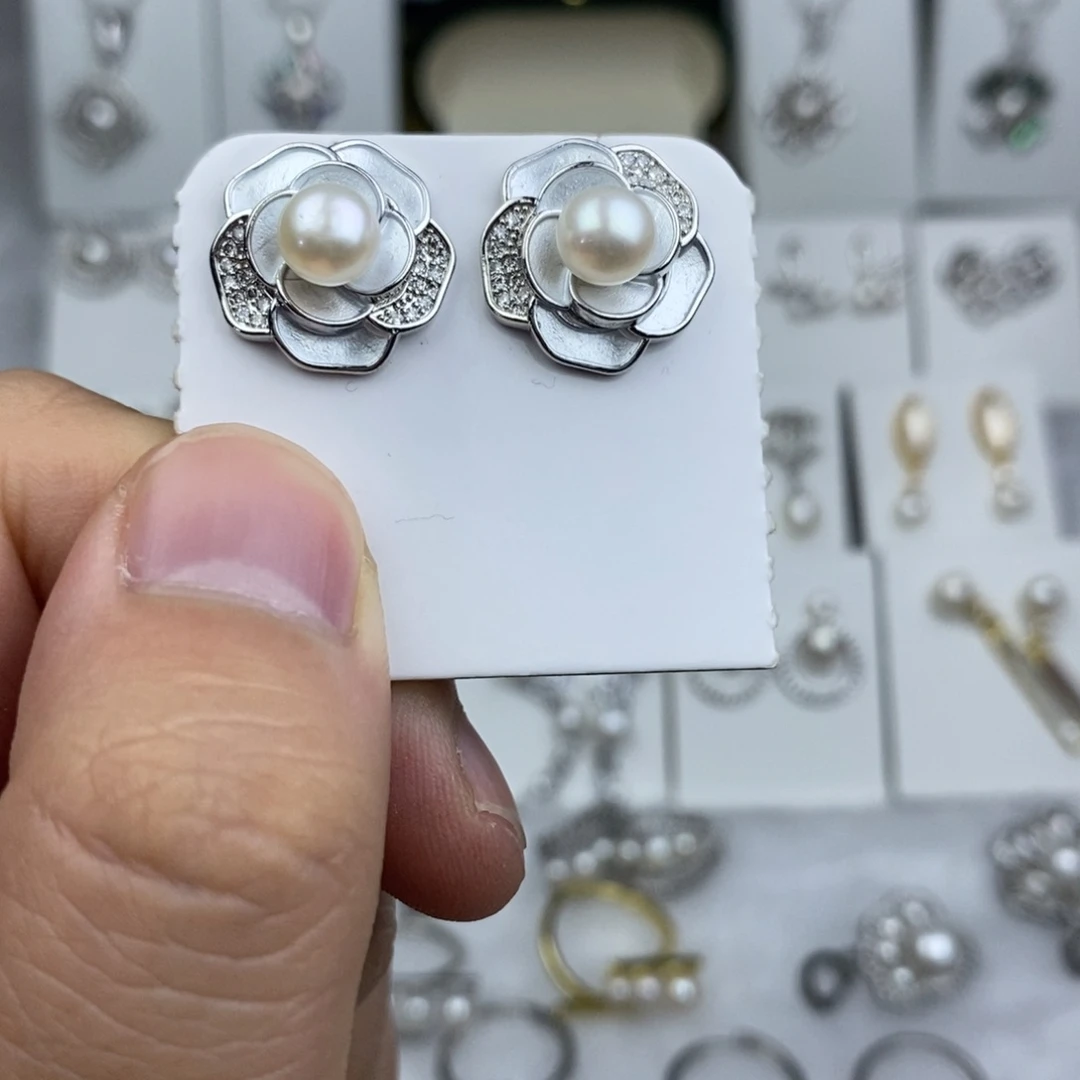 未镶嵌淡水珍珠耳饰