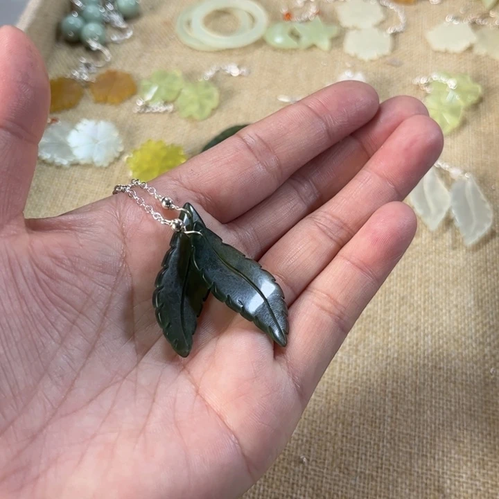 蛇纹石玉耳饰未镶嵌凰**槃