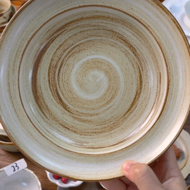 哇好可爱的一个小男孩啊哈