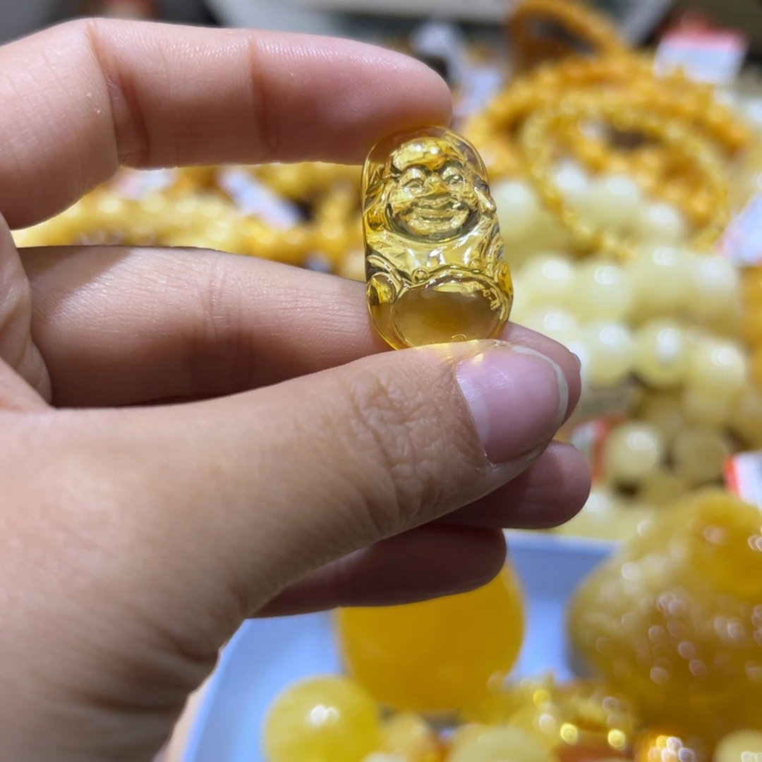 琥珀珠宝奇石未镶嵌
