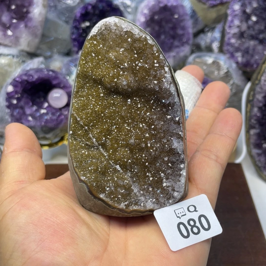 未镶嵌水晶大型摆件（非配饰）
