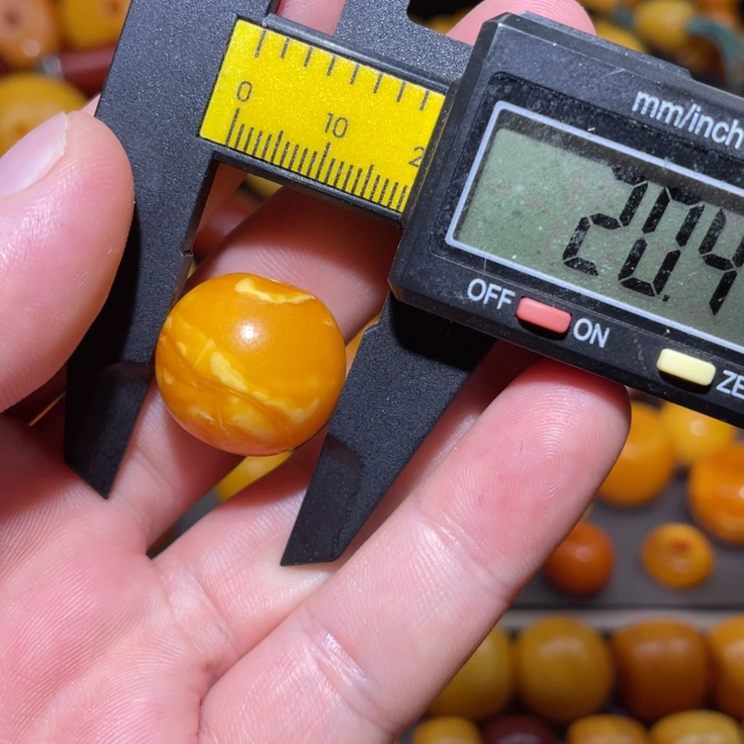 裸石琥珀未镶嵌苹果珠